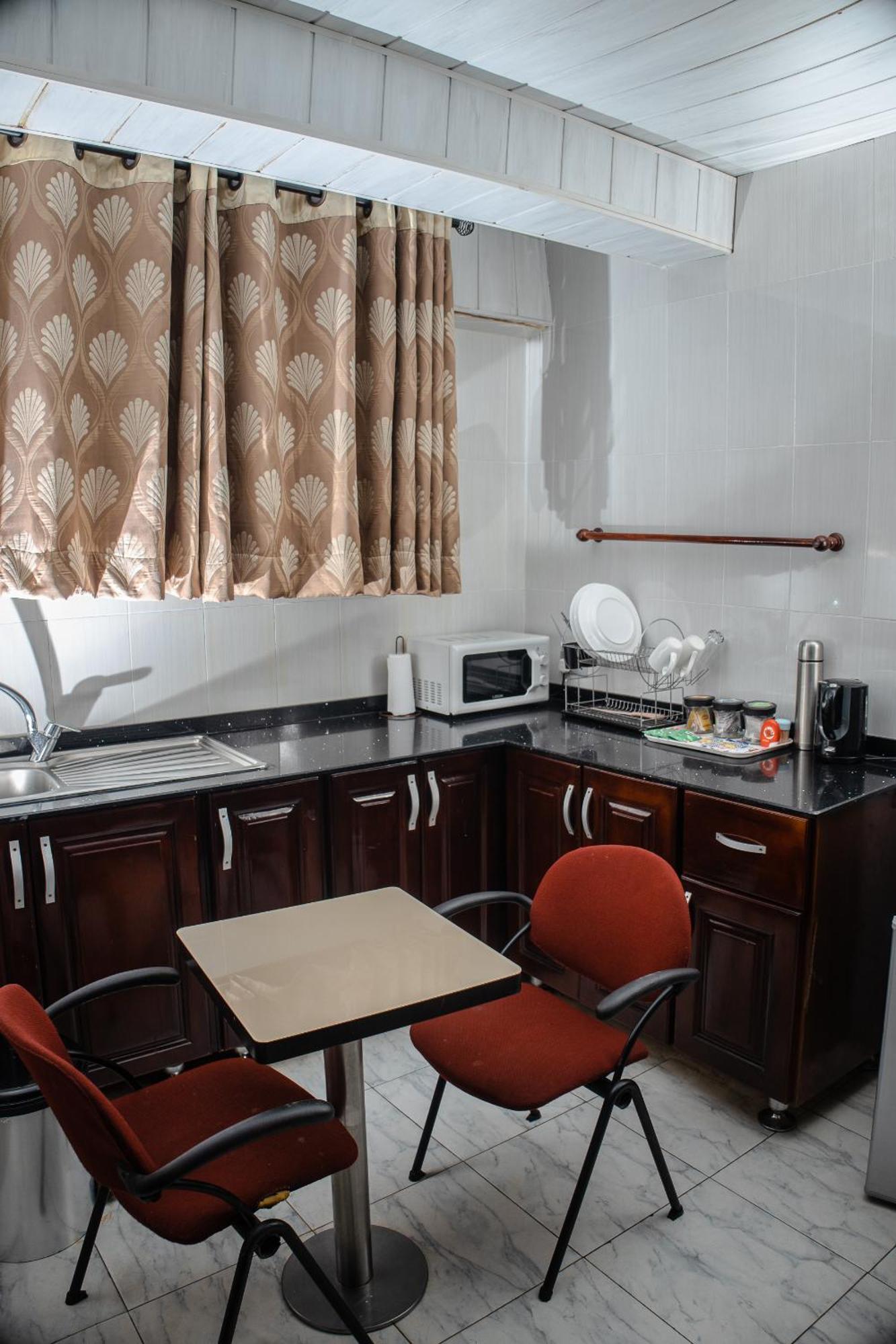 Stadium Hotel Kumasi Exterior photo