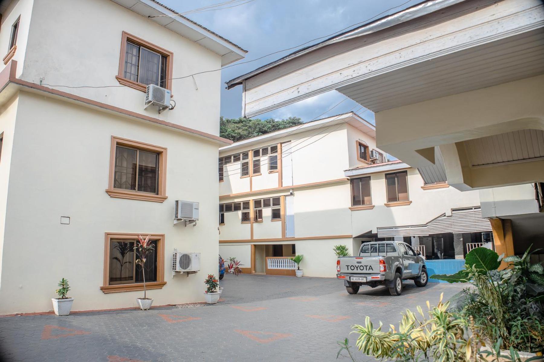 Stadium Hotel Kumasi Exterior photo